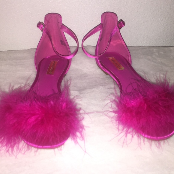 pink fluffy slippers primark